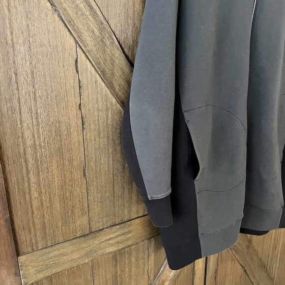 Lululemon In Orbit Graphite Grey Black Full Zip Oversized Jacket Size 10 EUC - Picture 11 of 11